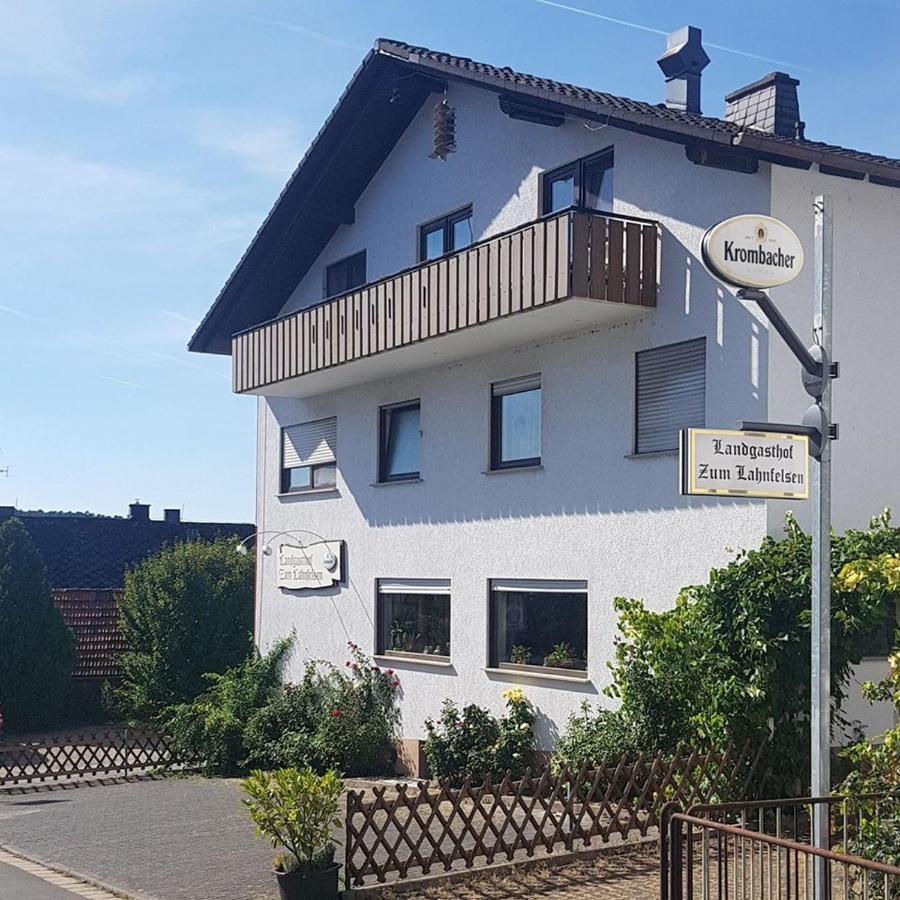 Hotel Zum Lahnfelsen Gräveneck Exterior foto